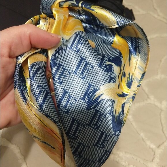 London Fog handbag in Navy Blue - Picture 16 of 16